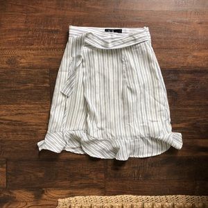 Lulus wrap skirt